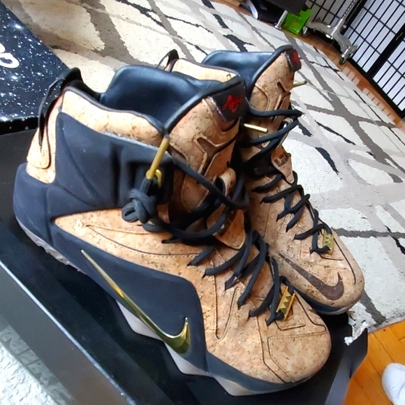 Nike Lebron ext corks sneakers with box - Picture 3 of 7
